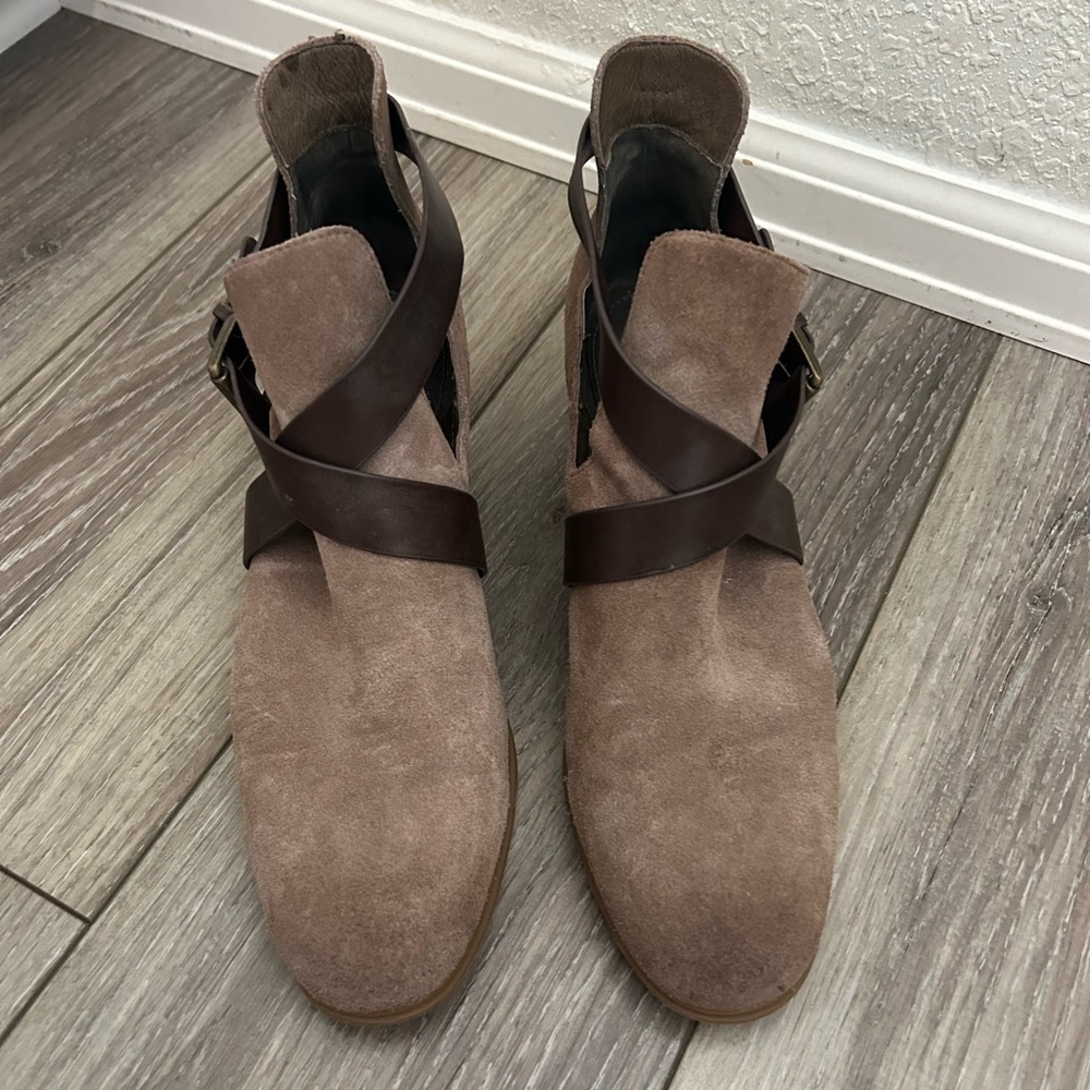 Isola Davan Havana Brown Suede Ankle Boots